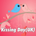 Cute Kissing Day Ecard.